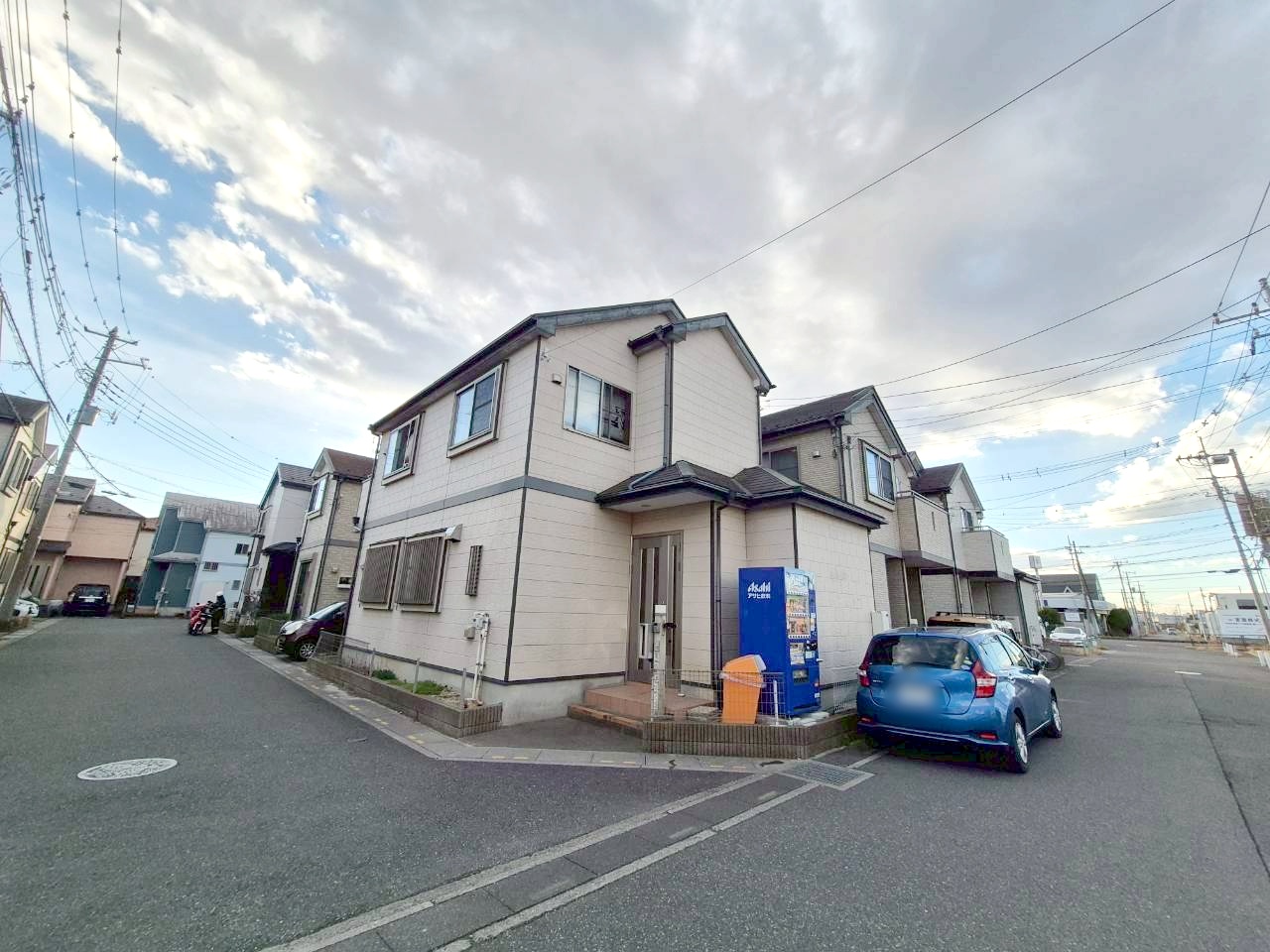 越谷市南荻島外観